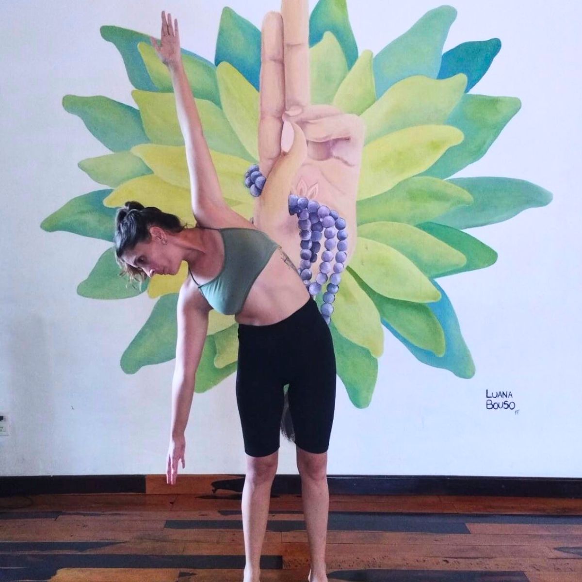 Aguru Yoga Shala Cancun - clases regulares  yoga - stretching terapeutico
