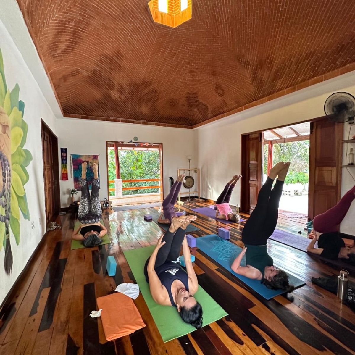 Aguru Yoga Shala Cancun - clases regulares  yoga - KUNDALINI YOGA
