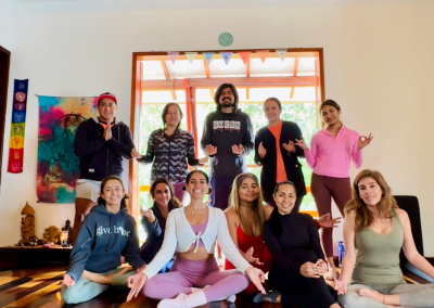 Una inmersión profunda en la Segunda Serie de Ashtanga, dedicada a la purificación del sistema nervioso, energético y mental.