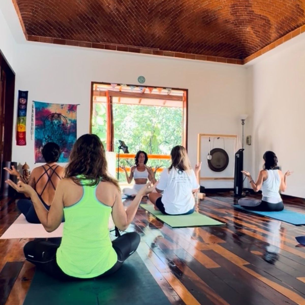 CLASE DE YOGA PRIVADA PARA GRUPOS  - Aguru Yoga Shala Cancun